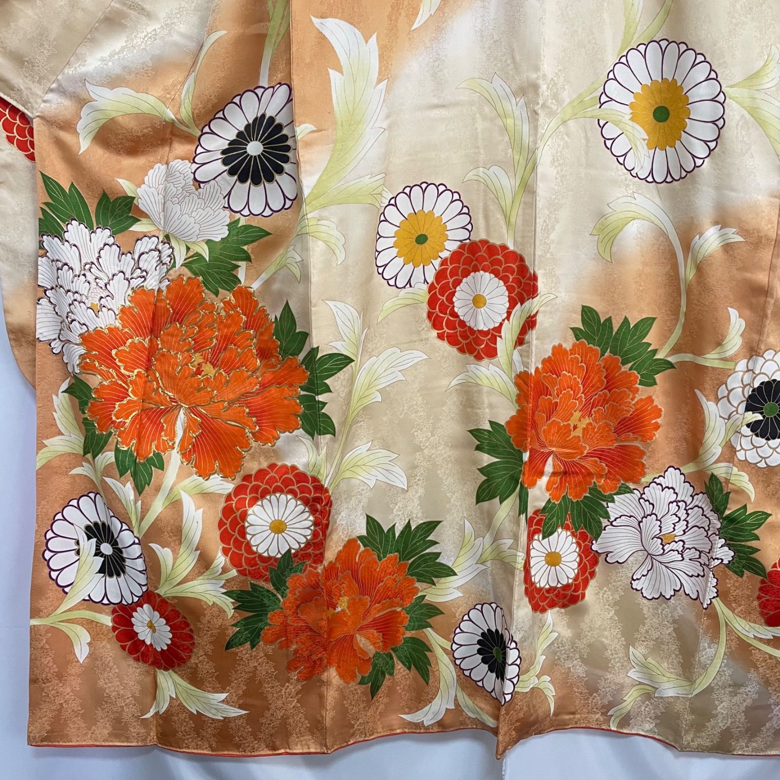J927 アンティーク 振袖 金駒刺繍 金彩加工 手描き 牡丹 菊 正絹 結婚