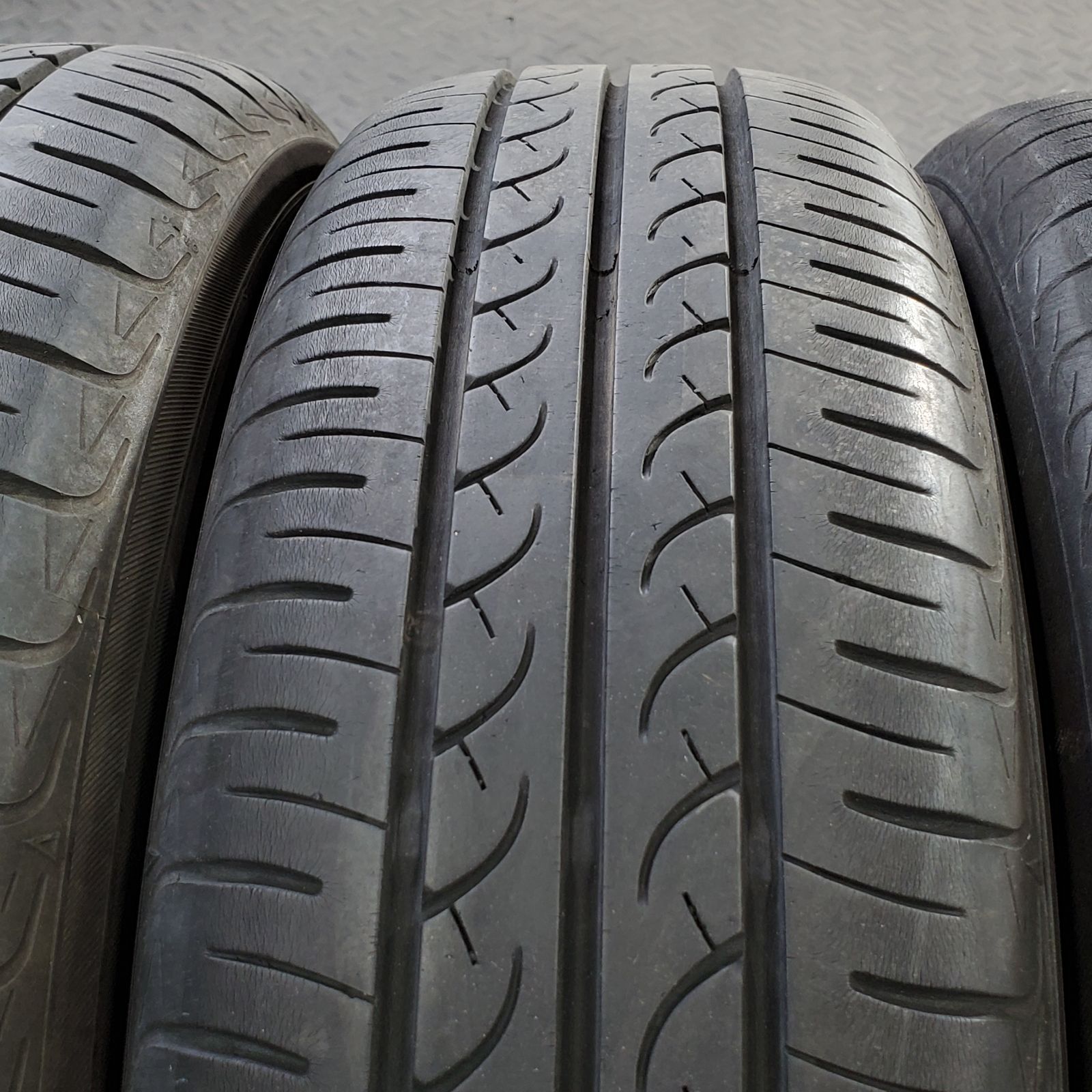 22年製 155/65R14 ヨコハマ ブルーアースAE01 ダイハツ タント ムーヴ