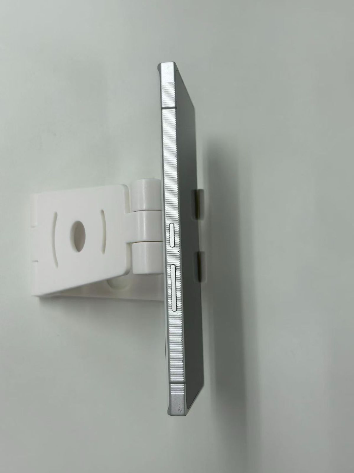 Leitz Phone 2 本体　ジャンク ジャンク】Leitz phone 2 ホワイト IDロックあり - メルカリ