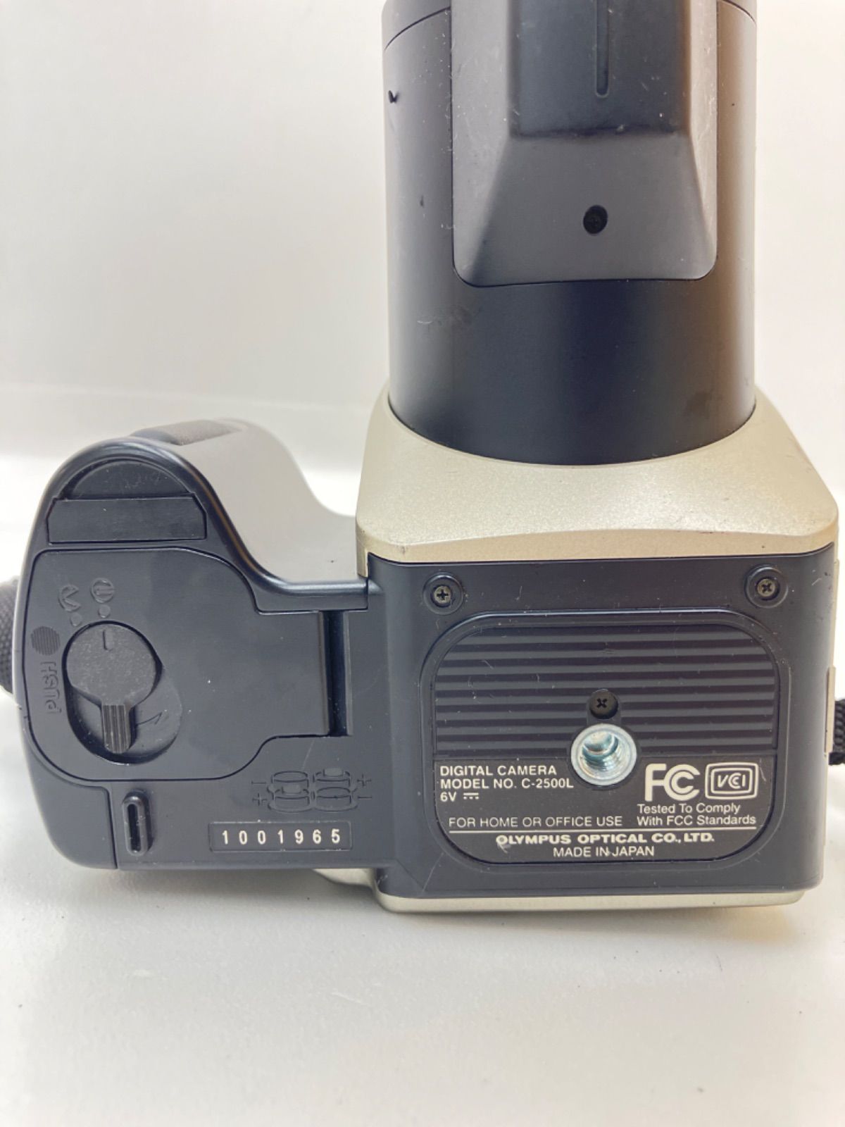 □ OLYMPUS オリンパス CAMEDIA C-2500L コンパクトデジタルカメラ 