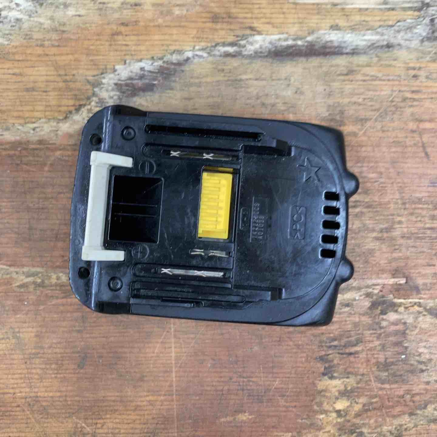 ☆マキタ(makita) コードレスランダムオービットサンダ BO140DZ【柏店】