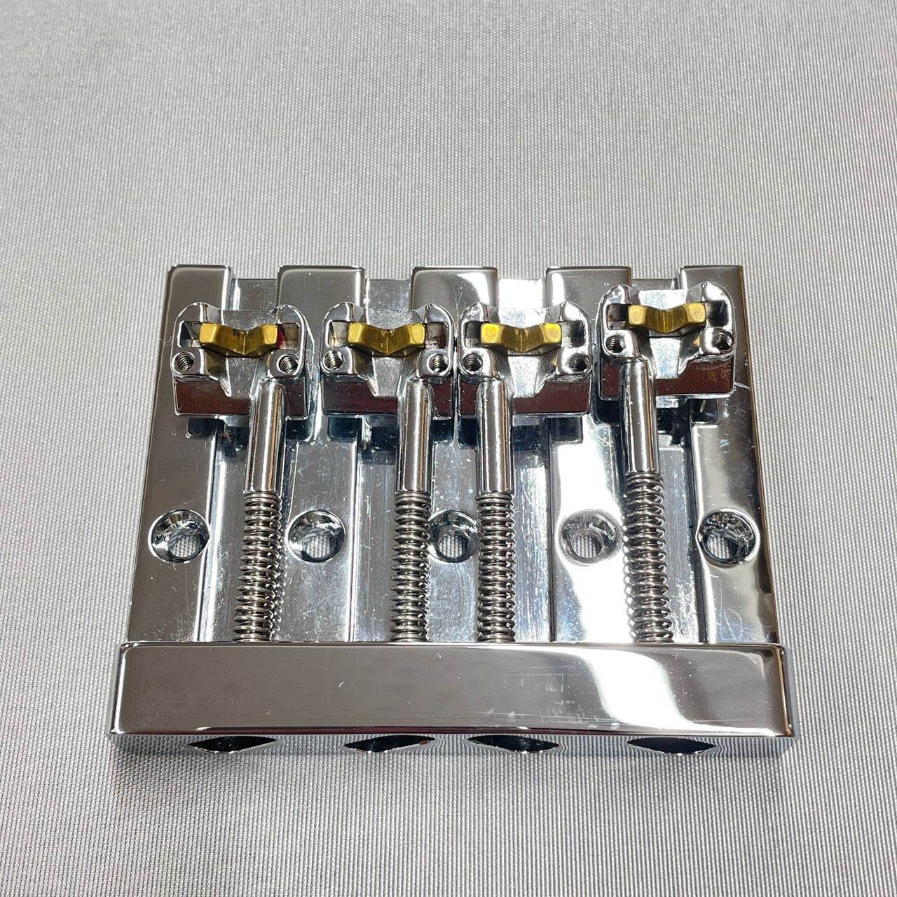 【中古】HIPSHOT 4 String KickAss