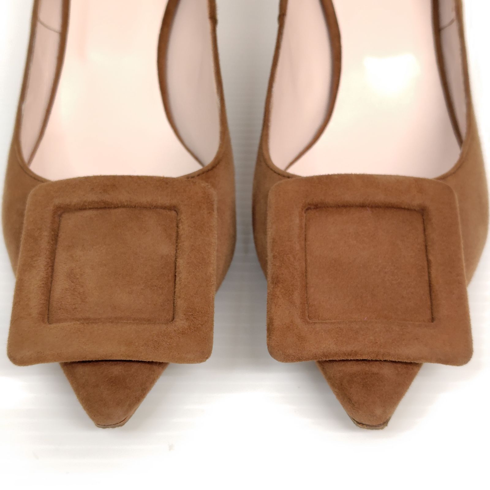 ☆使用感少なめ美品☆ROGER VIVIER ロジェヴィヴィエ パンプス 36 Viv