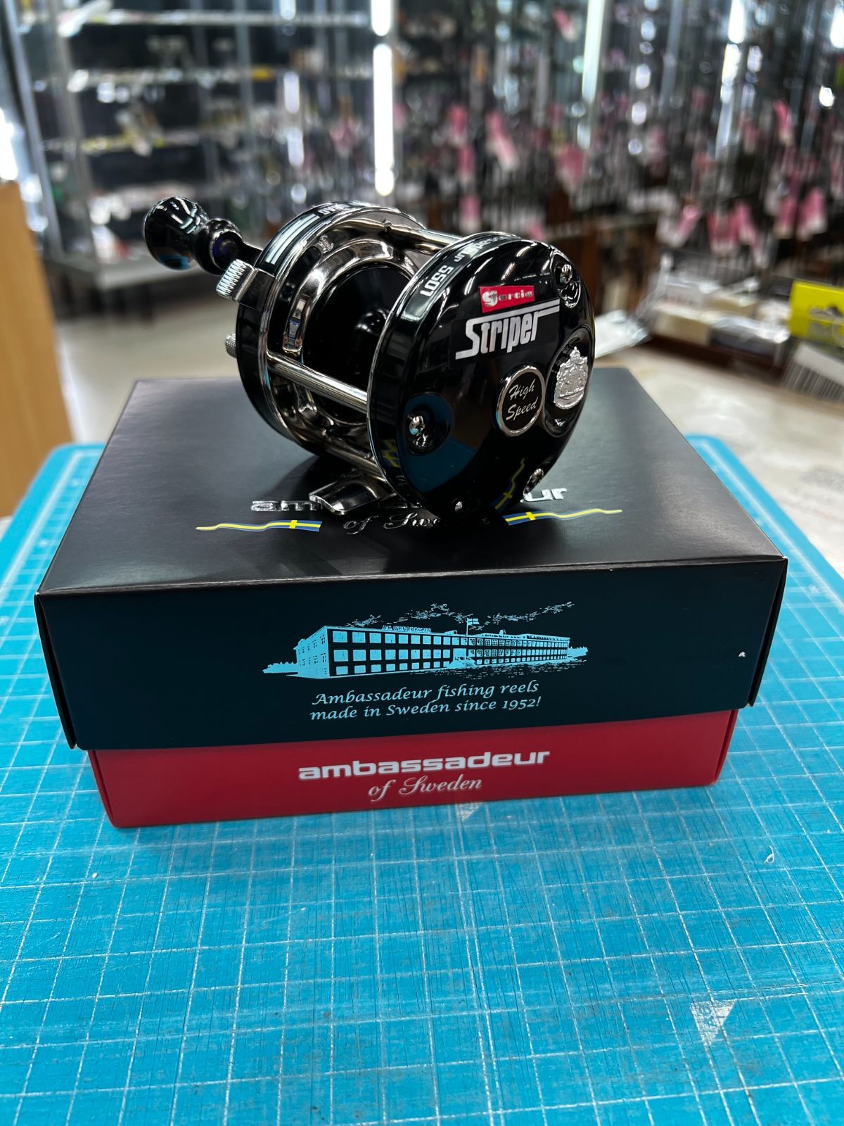 【習志野店店舗併売】アブガルシアのアンバサダー５５０１ストライパー ファクトリーチューン