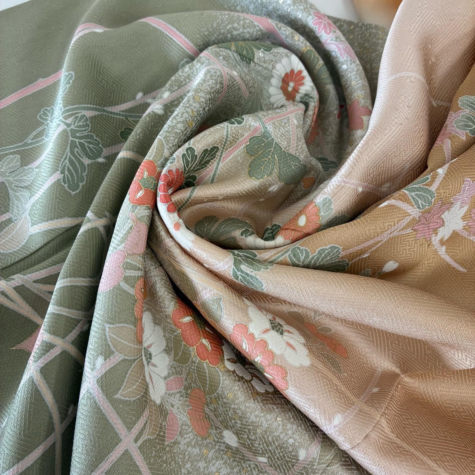 付下げ 金駒刺繍 友禅 金彩 紗綾形の地紋 一つ紋 正絹 着物 MK-9210 
