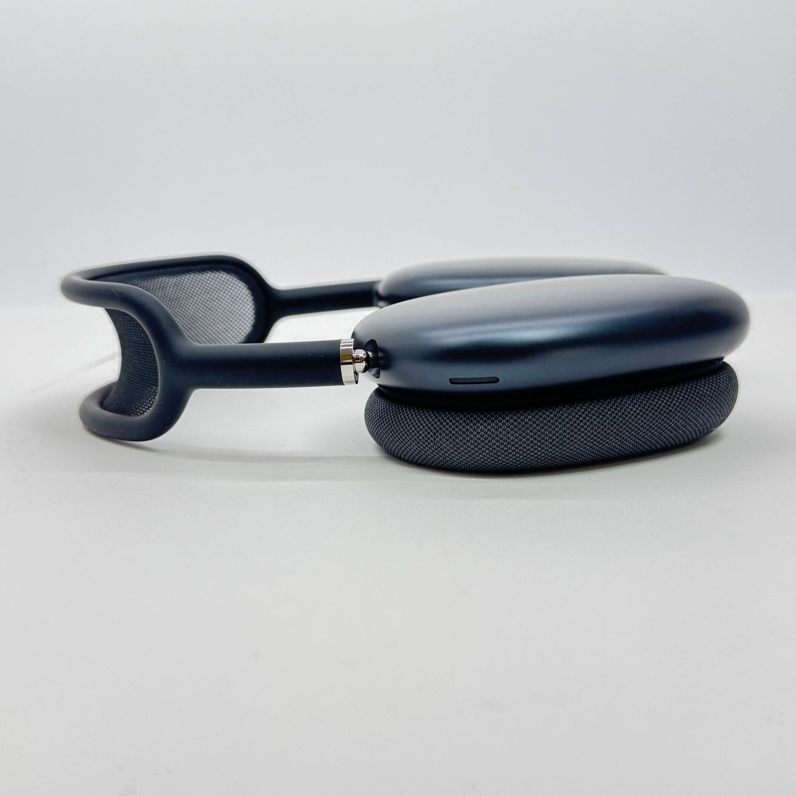 美品 Apple AirPods Max MWW43ZA/A ミッドナイト A3184【C7877-80