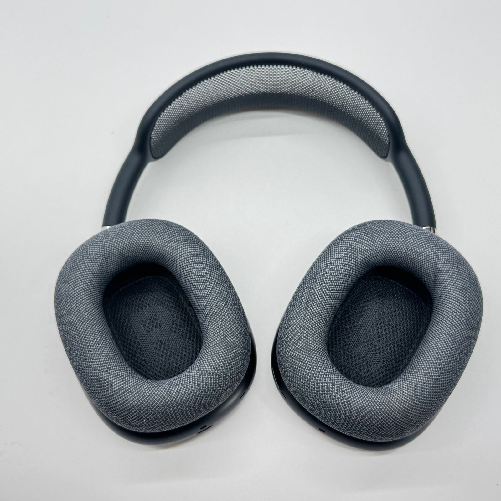 美品 Apple AirPods Max MWW43ZA/A ミッドナイト A3184【C7877-80