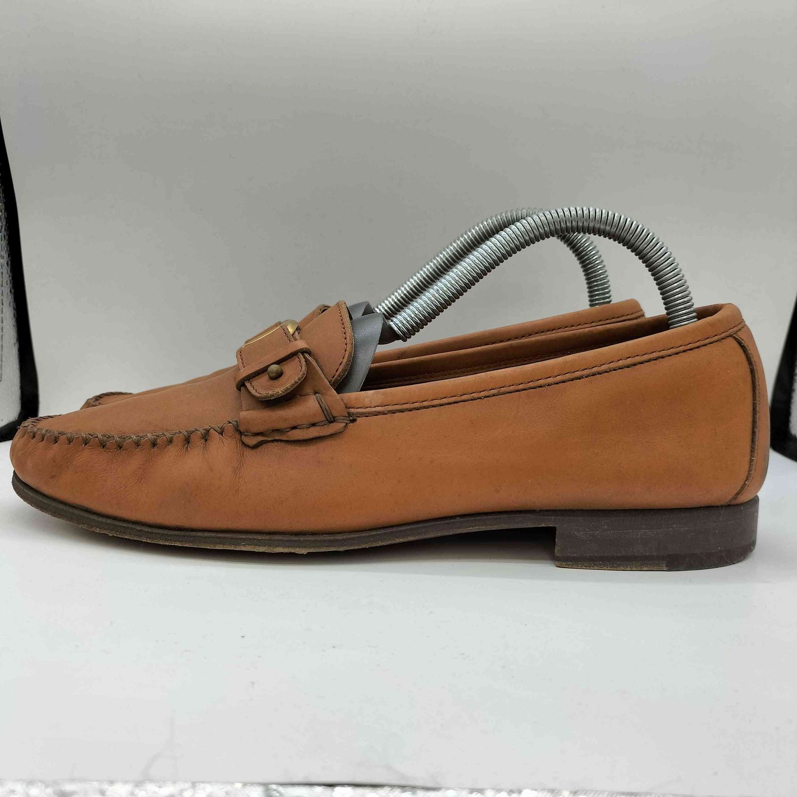 サルヴァトーレフェラガモ Salvatore Ferragamo イタリア製 ヴァラ