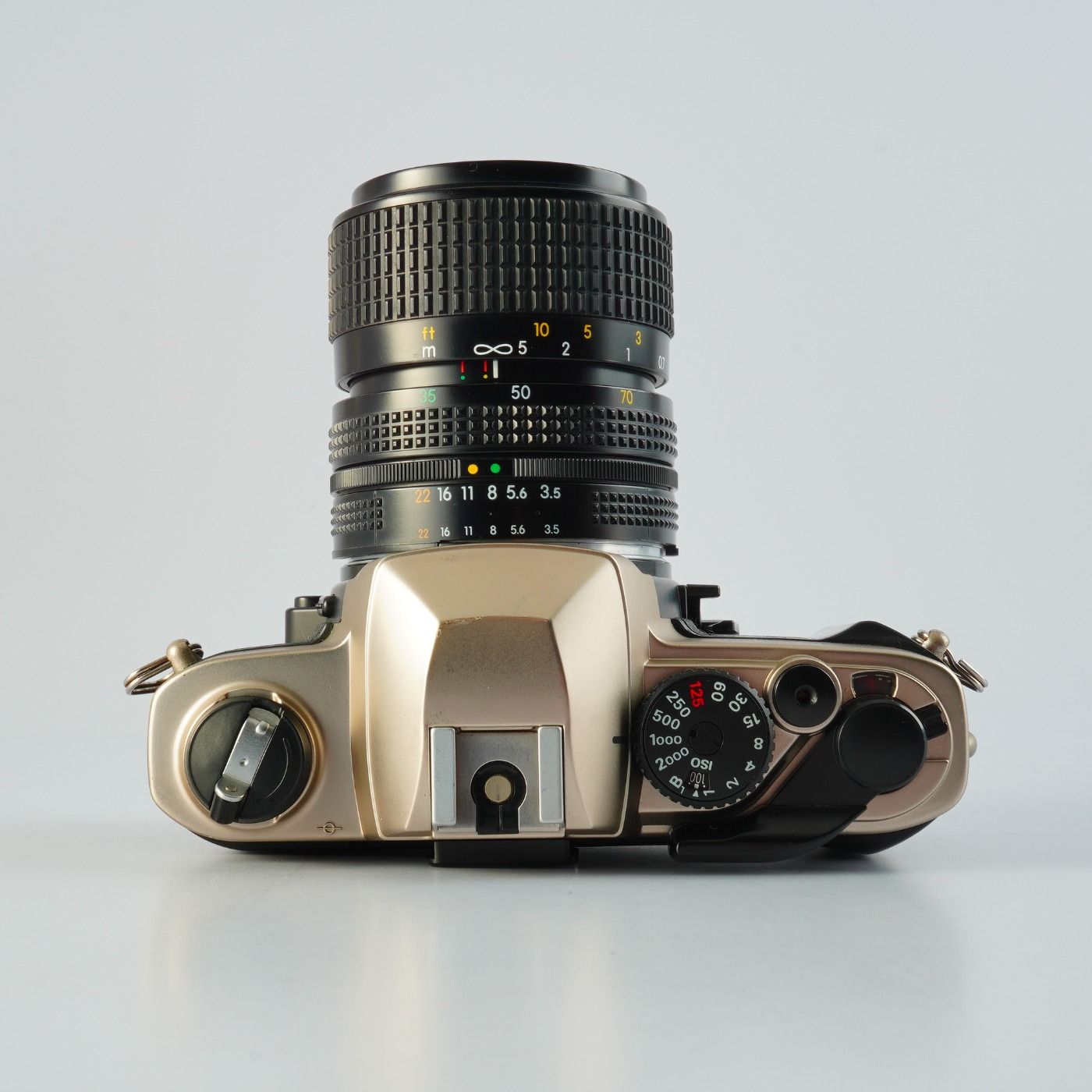 Nikon ニコン FM10 + Ai-S ZOOM Nikkor 35-70mm F/3.5-4.8 MF フィルム