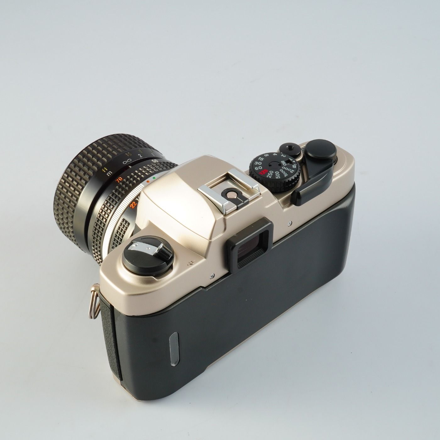 Nikon ニコン FM10 + Ai-S ZOOM Nikkor 35-70mm F/3.3-4.5 MF フィルム
