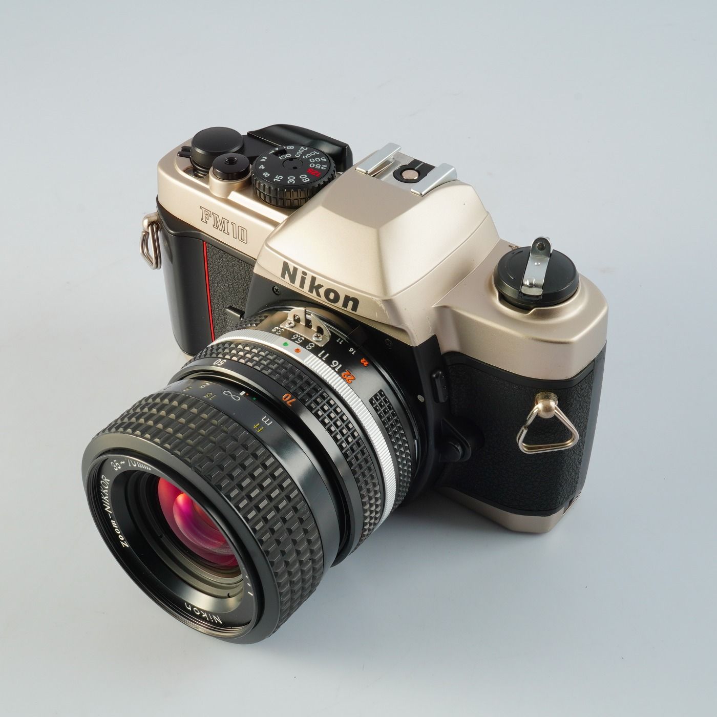 Nikon ニコン FM10 + Ai-S ZOOM Nikkor 35-70mm F/3.3-4.5 MF フィルム
