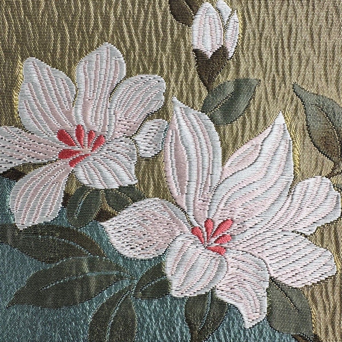 九寸名古屋帯（枝小花文）正絹美品 美品】 名古屋帯 優品 枝花 鶯色 正絹 【中古】 - メルカリ