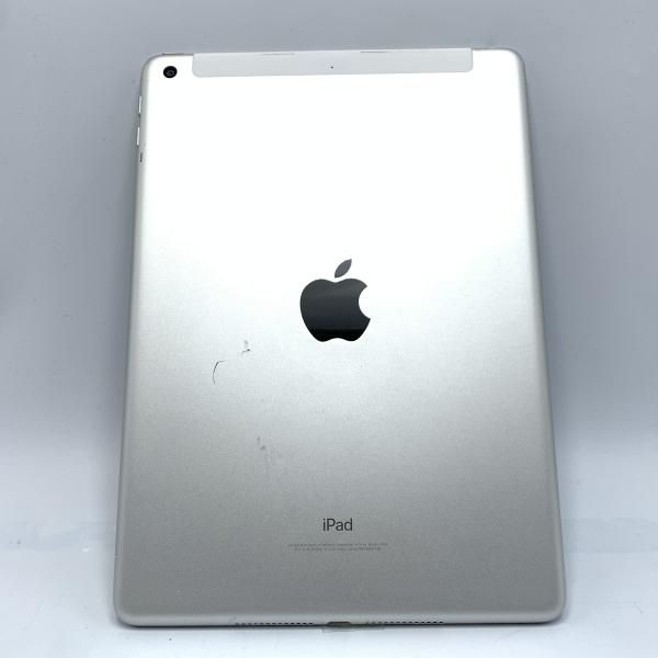 iPad 第6世代 WiFi+Cellular 32GB シルバー docomo SIM解除済 中古