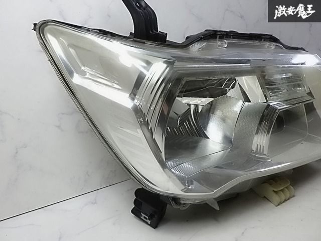 ☆点灯OK☆日産 純正 C26 NC26 FC26 セレナ 前期 HID ヘッドライト