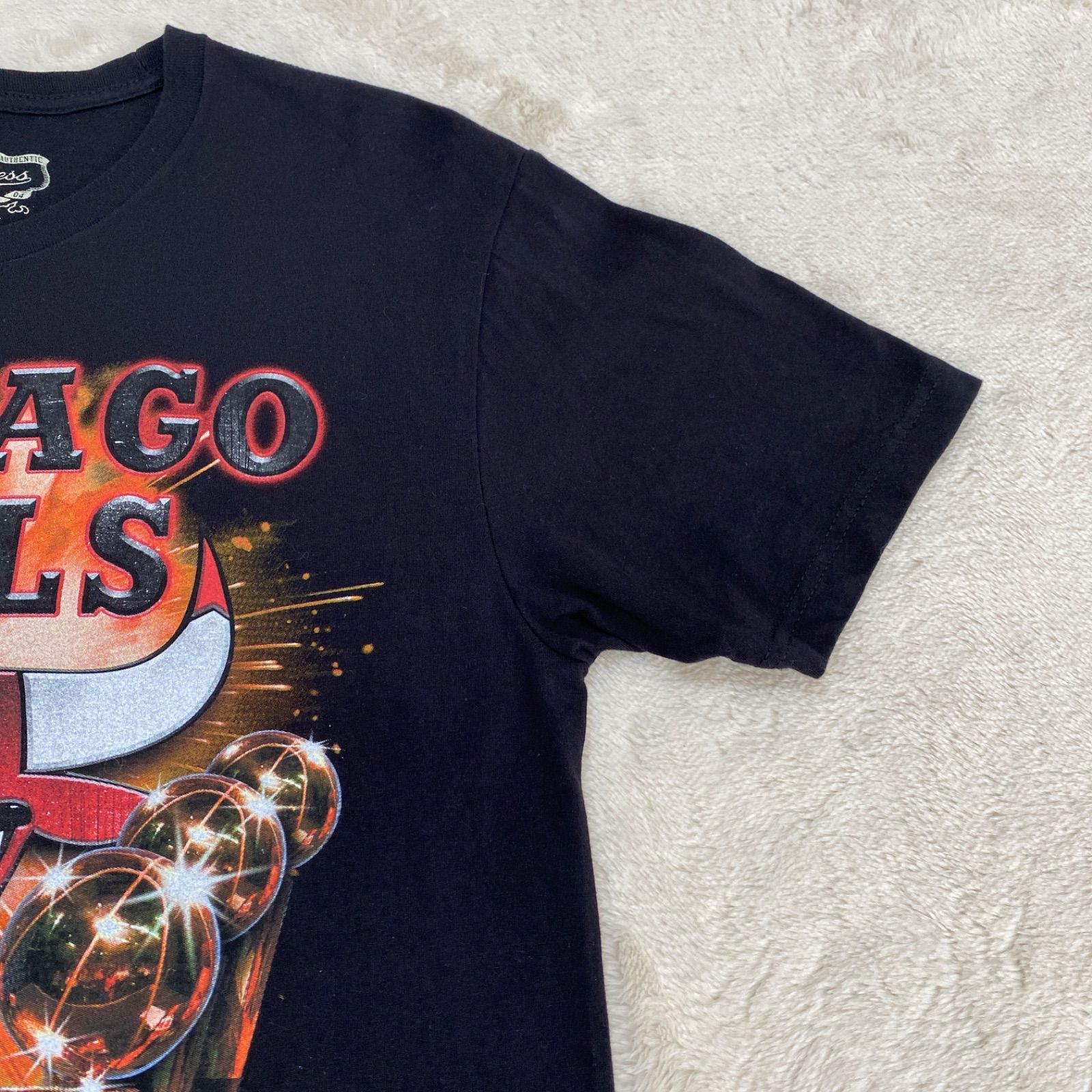 希少】Mitchell&Ness NBA シカゴブルズ 6連覇 Tシャツ Chicago Bulls
