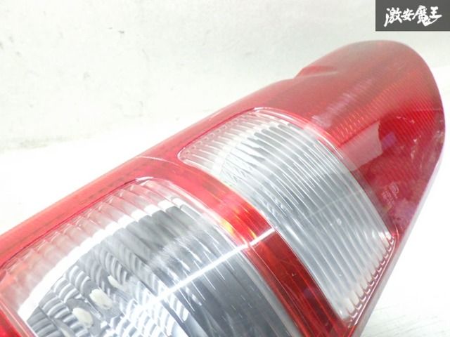 ☆破損なし 即発送☆ トヨタ 純正 200系 ハイエース 1型 2型 3型 前期 