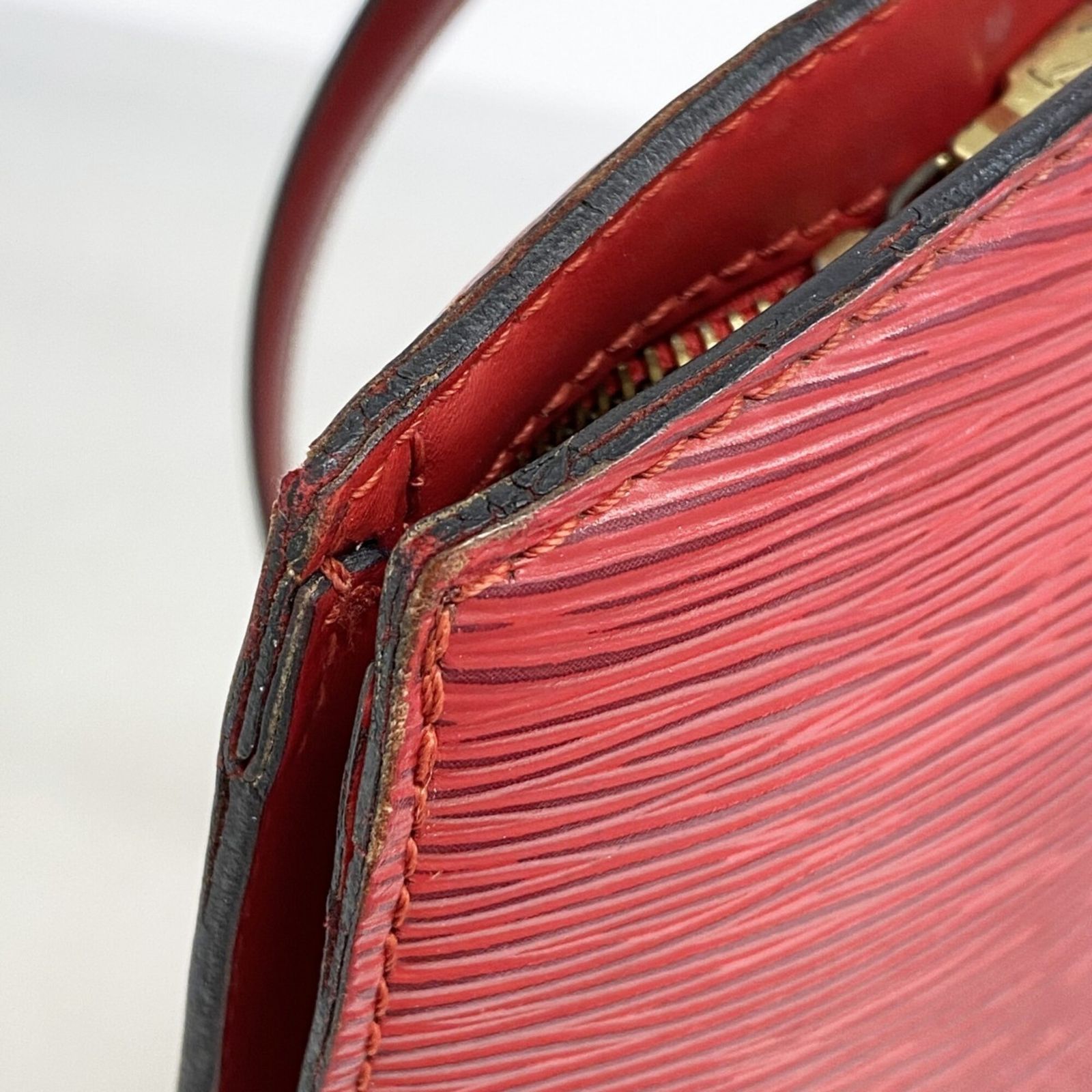 ルイ・ヴィトン(Louis Vuitton) ルイ・ヴィトン ショルダーバッグ エピ