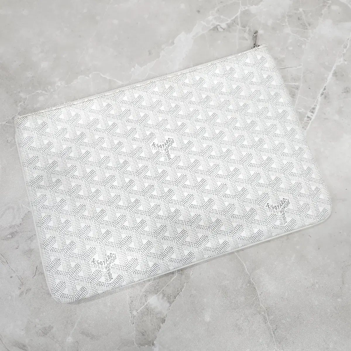 Masion Goyard ゴヤール 白 スペシャル 瀬名 泉 クラッチバッグ MM 
