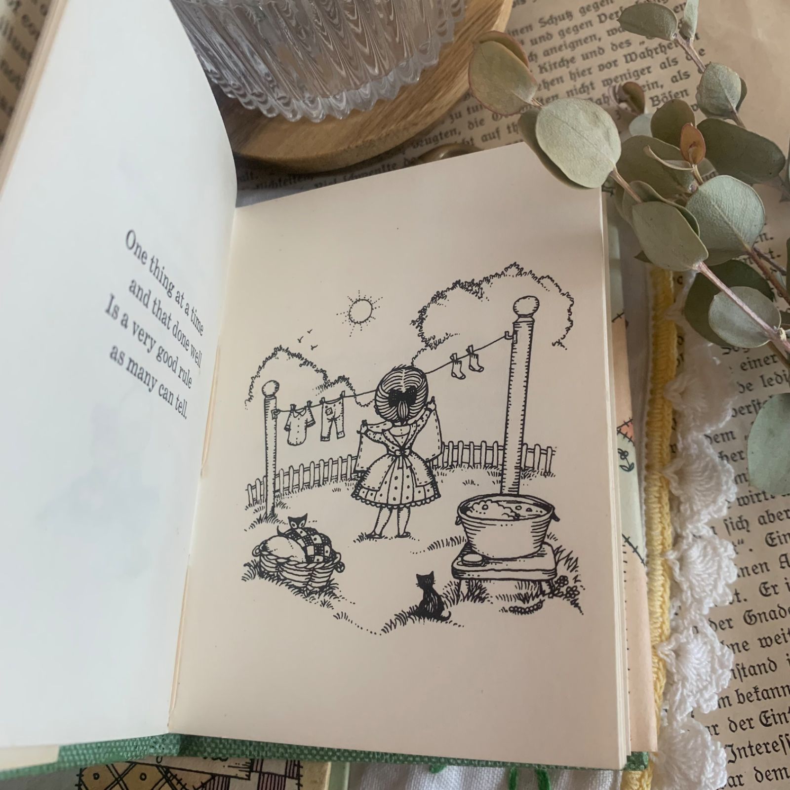 ヴィンテージ絵本 A Pocketful of Proverbs（ジョーン・ウォルシュ