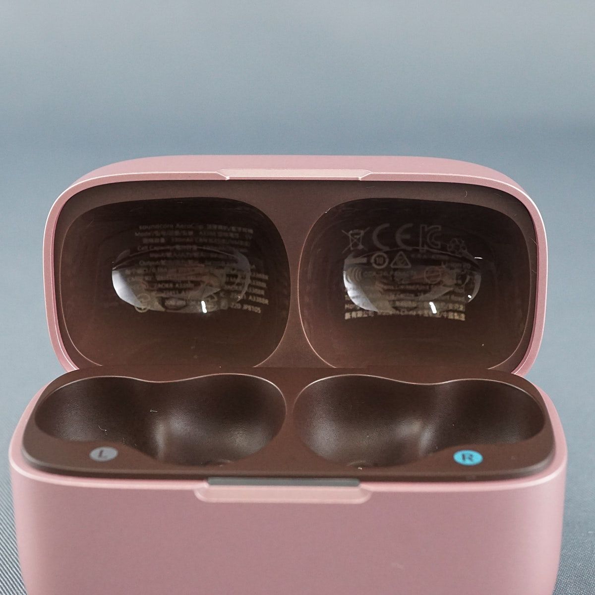 Anker Soundcore AeroClip 充電ケースのみ USED美品 サウンドコア
