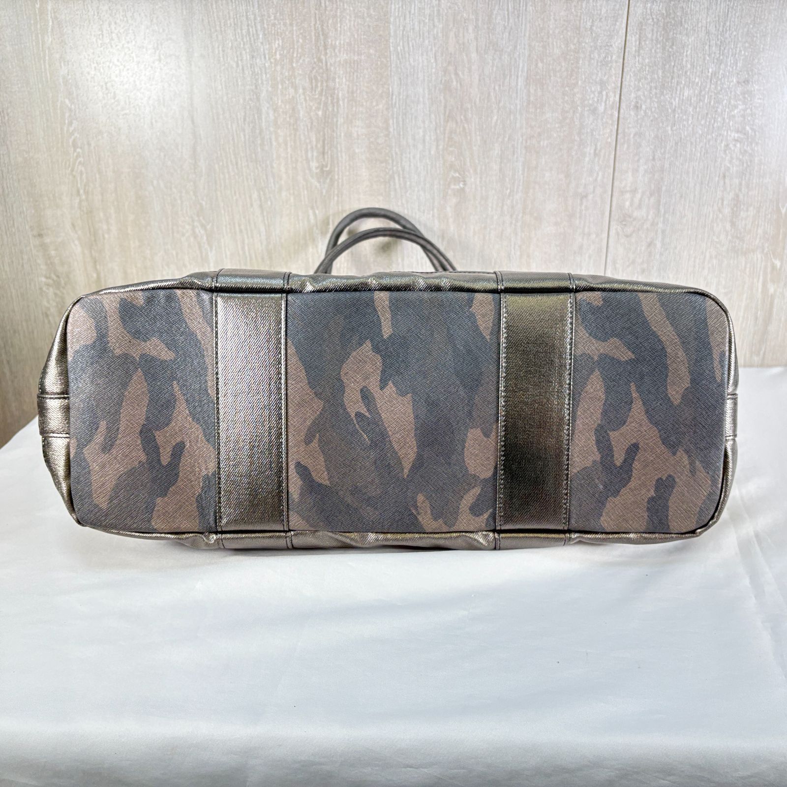 Vivienne Westwood トートバッグ オーブ カモフラ柄 ヴィヴィアン