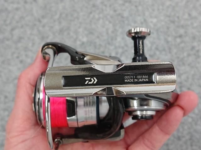 中古】 美品！ ダイワ 18 イグジスト LT1000S-P FINESSE CUSTOM