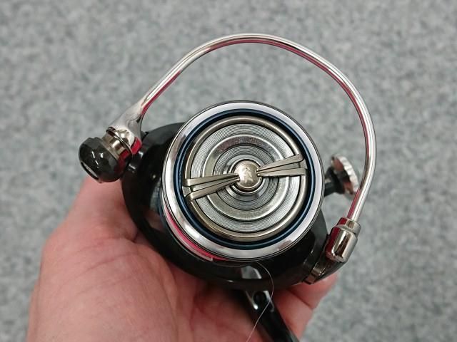 中古】 美品！ ダイワ 18 イグジスト LT1000S-P FINESSE CUSTOM