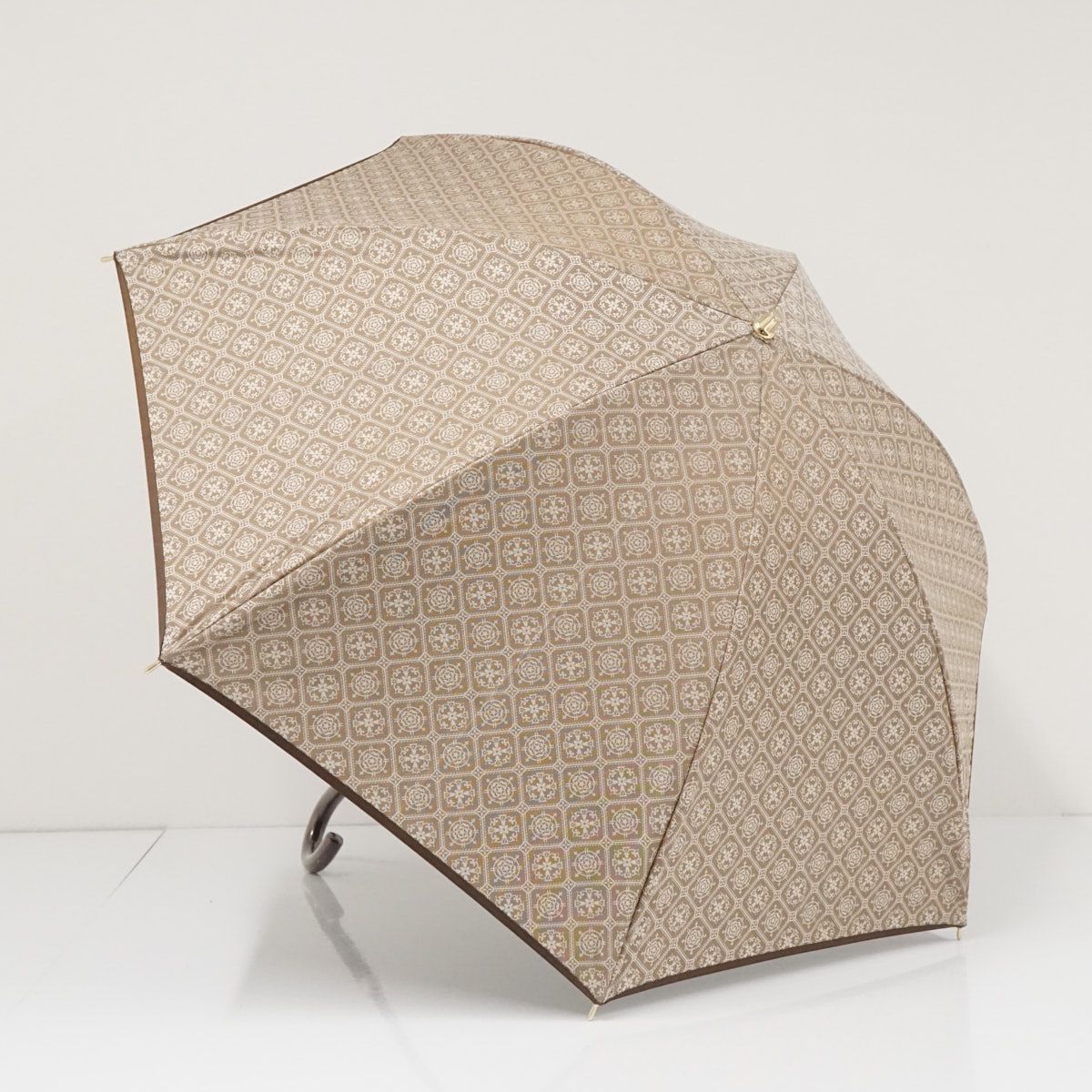 日傘 Aquascutum アクアスキュータム USED品 晴雨兼用 サマーシールド