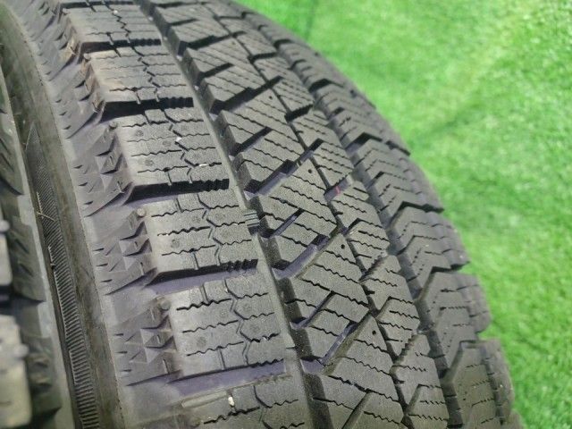 BRIDGESTONE スタッドレス ブリヂストン ブリザックVRX2 155/65R14 4本 3本6ミリ 1本7ミリ BRIDGESTONE スタッドレス ブリヂストン ブリザックVRX2 155/65R14 4本 3本6ミリ 1本7ミリ