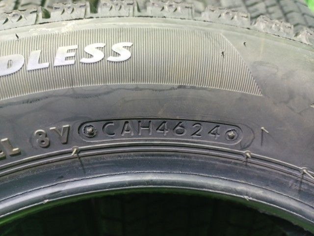 BRIDGESTONE スタッドレス ブリヂストン ブリザックVRX2 155/65R14 4本 3本6ミリ 1本7ミリ BRIDGESTONE スタッドレス ブリヂストン ブリザックVRX2 155/65R14 4本 3本6ミリ 1本7ミリ
