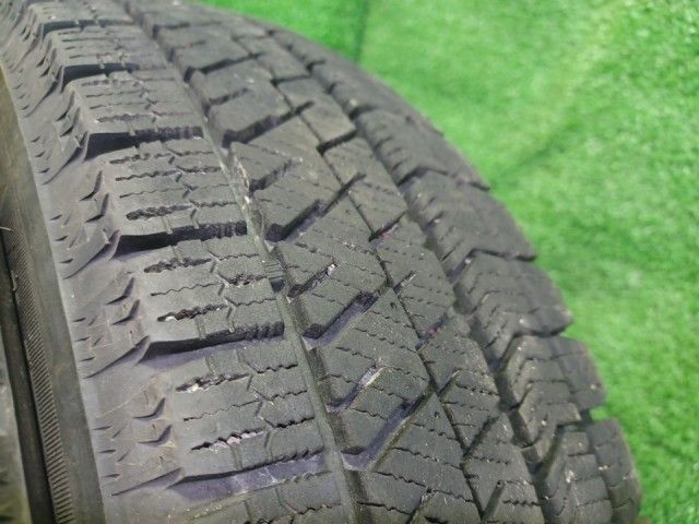 BRIDGESTONE スタッドレス ブリヂストン ブリザックVRX2 155/65R14 4本 2本5ミリ 2本6ミリ BRIDGESTONE スタッドレス ブリヂストン ブリザックVRX2 155/65R14 4本 2本5ミリ 2本6ミリ