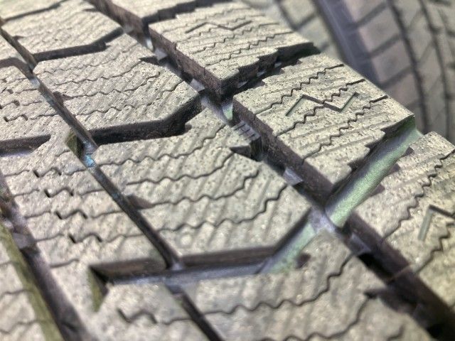 TOYO スタッドレス トーヨー オブザーブGIZ3 155/65R14 4本 8ミリ 2025年 TOYO スタッドレス トーヨー オブザーブGIZ3 155/65R14 4本 8ミリ 2025年