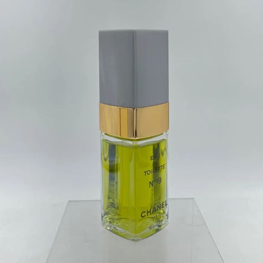 261852902 シャネル N°19 オードゥ トワレット EAU DE TOILETTE 100ml
