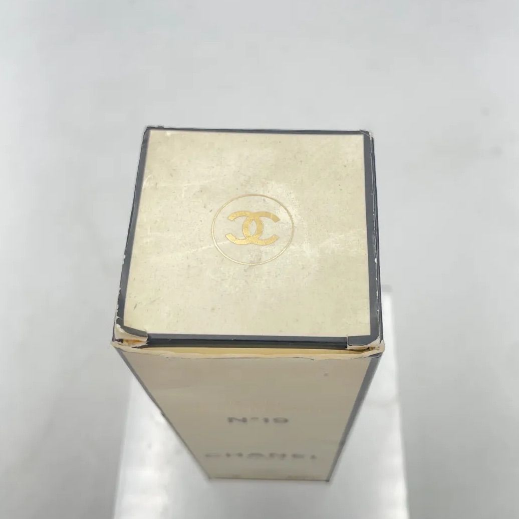 261852902 シャネル N°19 オードゥ トワレット EAU DE TOILETTE 100ml