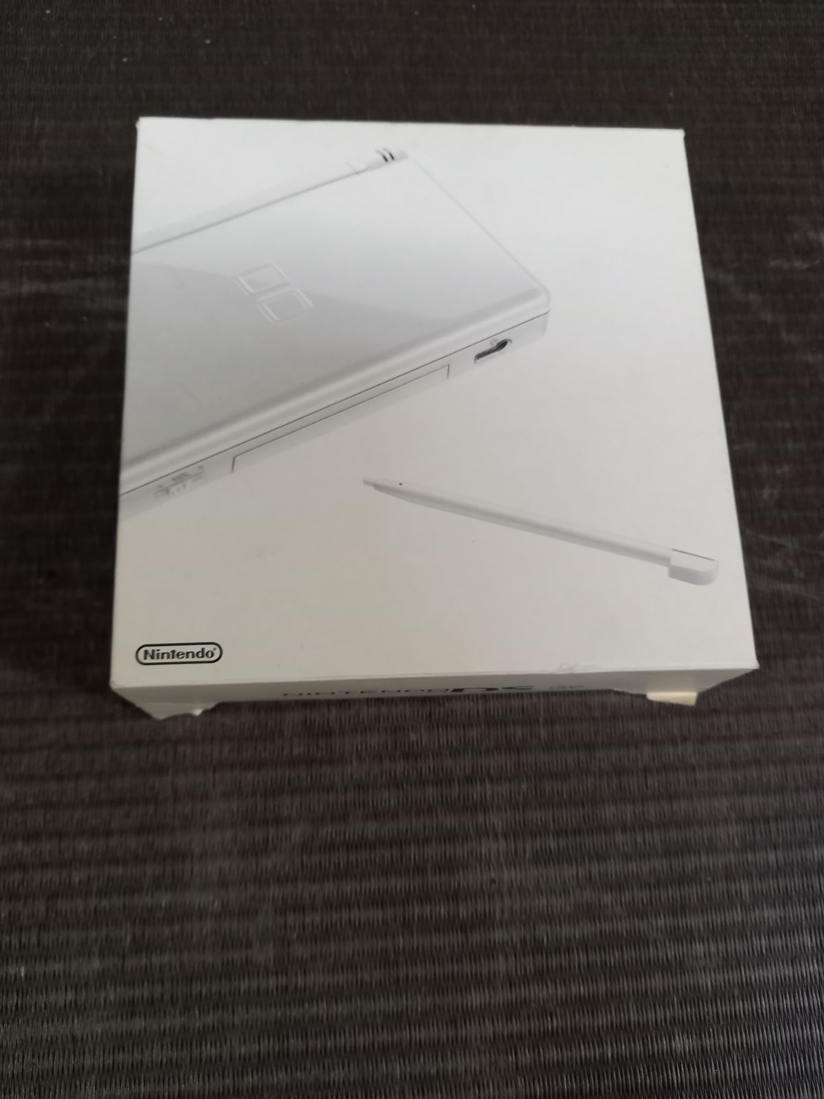 Ё 任天堂 DS Lite 白 箱 説明書付き 2F 8,520円