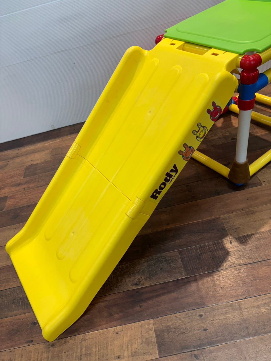 送料無料h14898 Rody ロディ GYM&SLIDE ジム&すべり台 室内玩具 送料無料h14898 Rody ロディ GYM&SLIDE ジム&すべり台 室内玩具