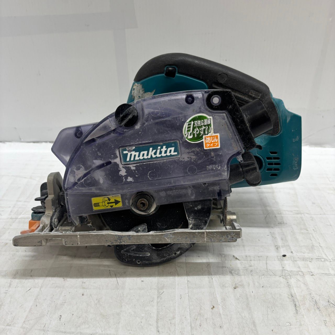 送料無料h14902 makita マキタ 125mm 充電式防じんマルノコ KS521D 本体のみ 丸鋸 丸のこ 工具 電動工具 大工道具 切断 建築 現場 DIY