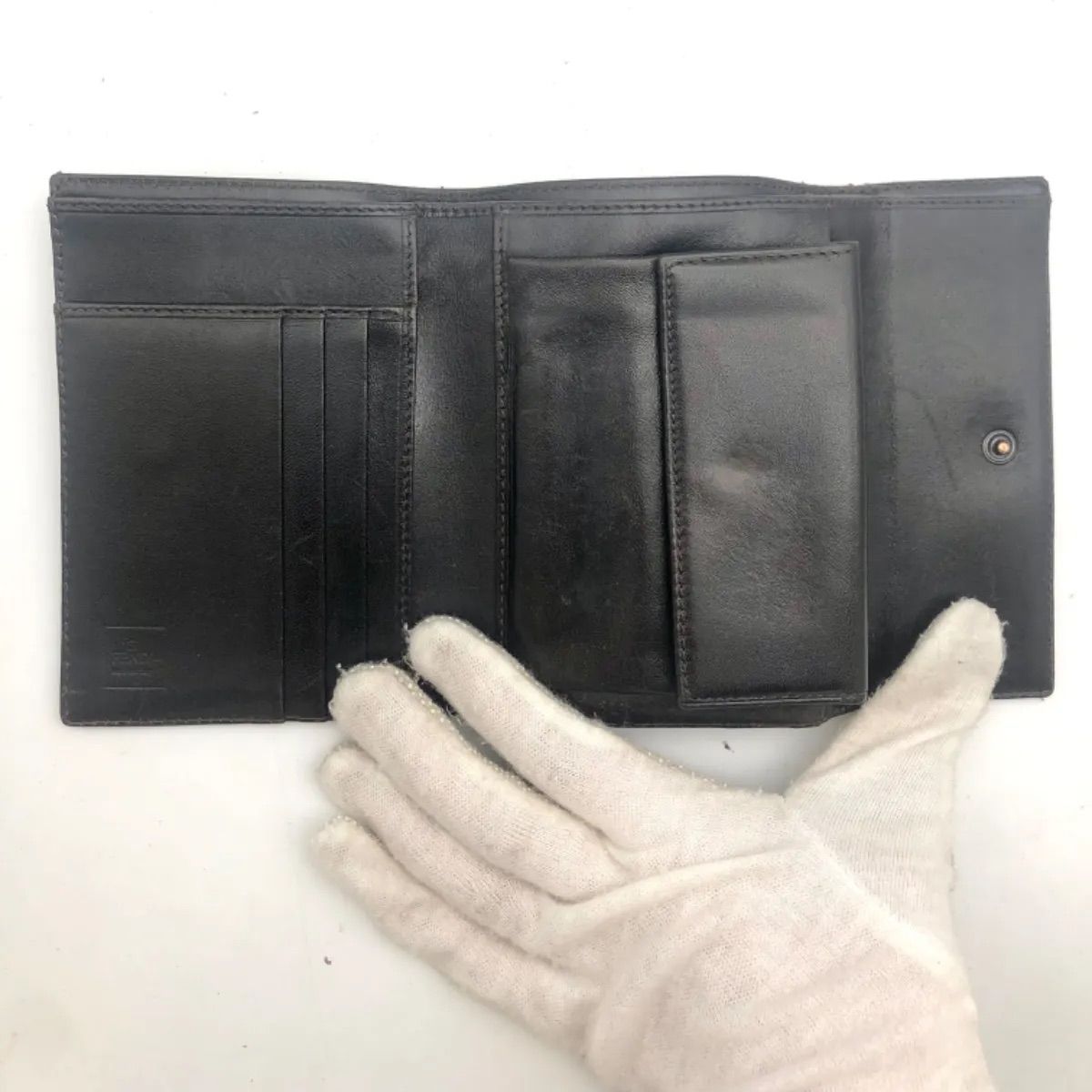 フェンディ 3つ折り 財布 ズッカ カード コンパクト FZ376 - メルカリ