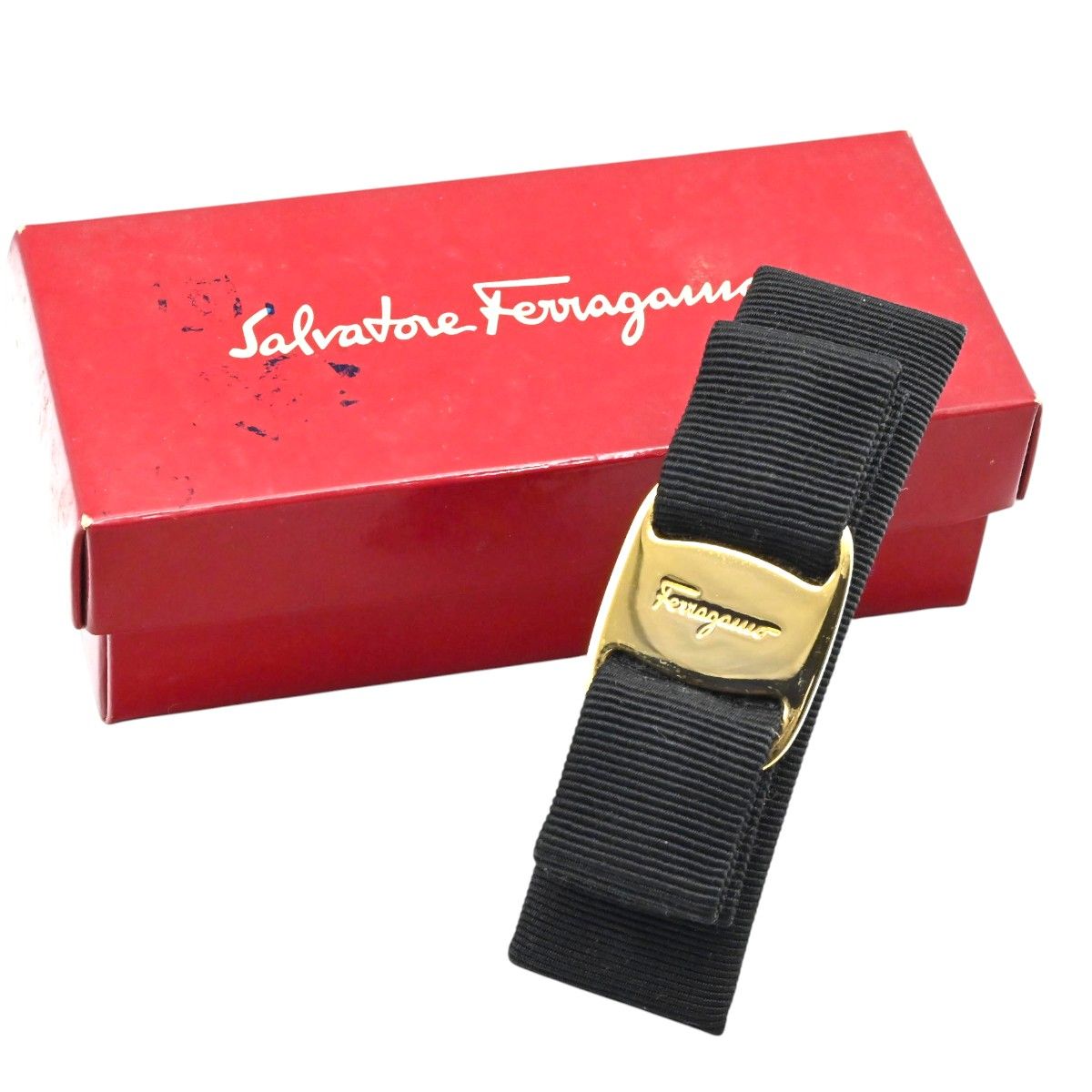 Salvatore Ferragamo サルヴァトーレフェラガモ ヴァラリボン ナイロン