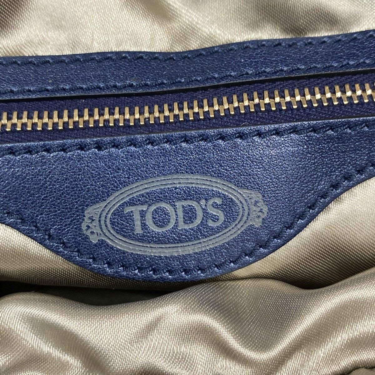 TOD'S(トッズ) ハンドバッグ ネイビー レザー - メルカリ