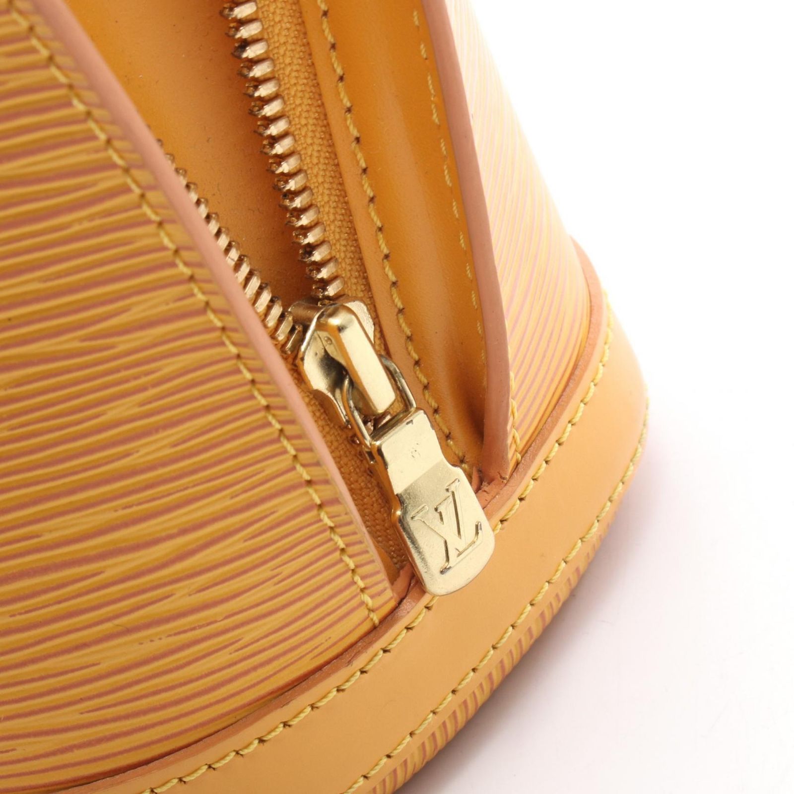 ルイ・ヴィトン LOUIS VUITTON ショルダーバッグ リュサック エピ