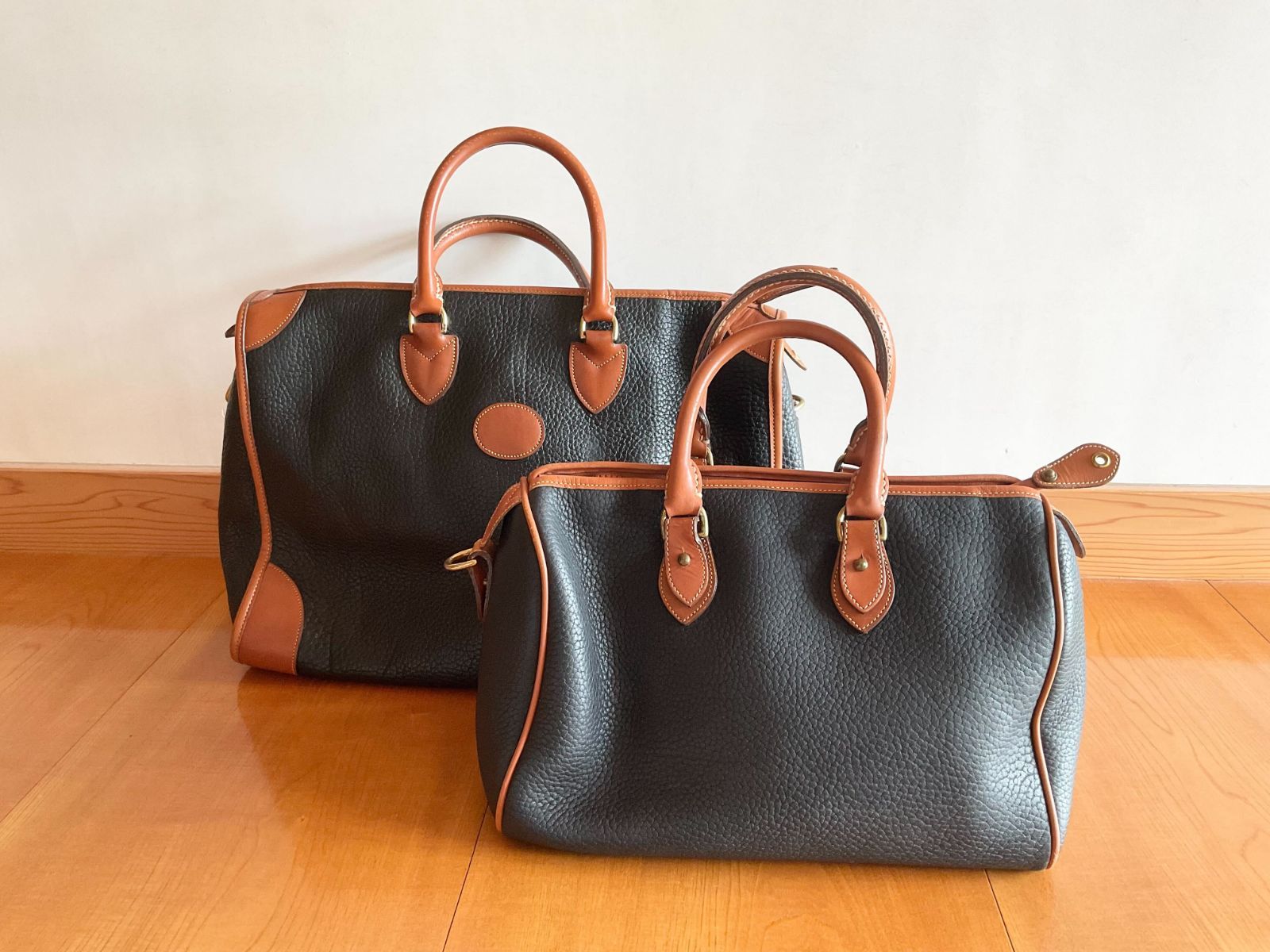 レディース USA製オールウェザーレザー／Dooney & Bourke (ドゥーニー 