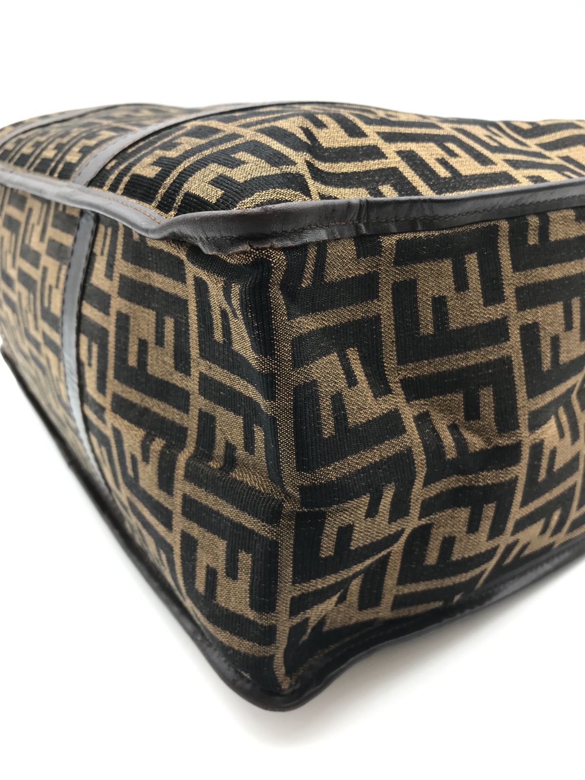 Fendi フェンディ ハンドバッグ トートバッグ ズッカ A4収納可