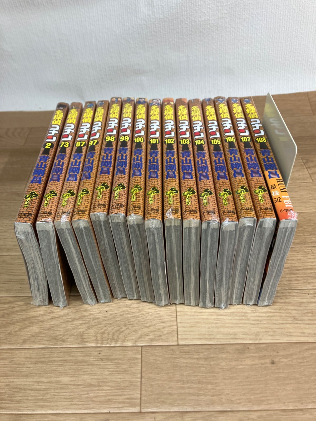 i*k様 名探偵コナン 全108巻（未開封4冊）+ 関連本14冊 ☆①【未開封あり】名探偵コナン 1～108巻 コミック全巻・関連本4冊