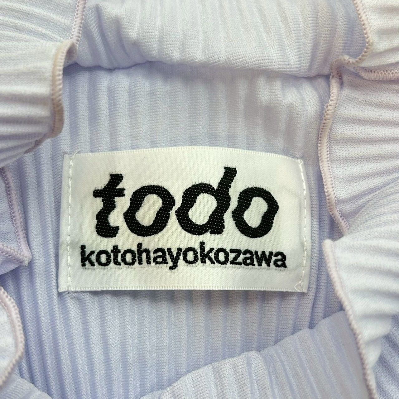 todo kotohayokozawa コトハヨコザワ プリーツカットソー トップス