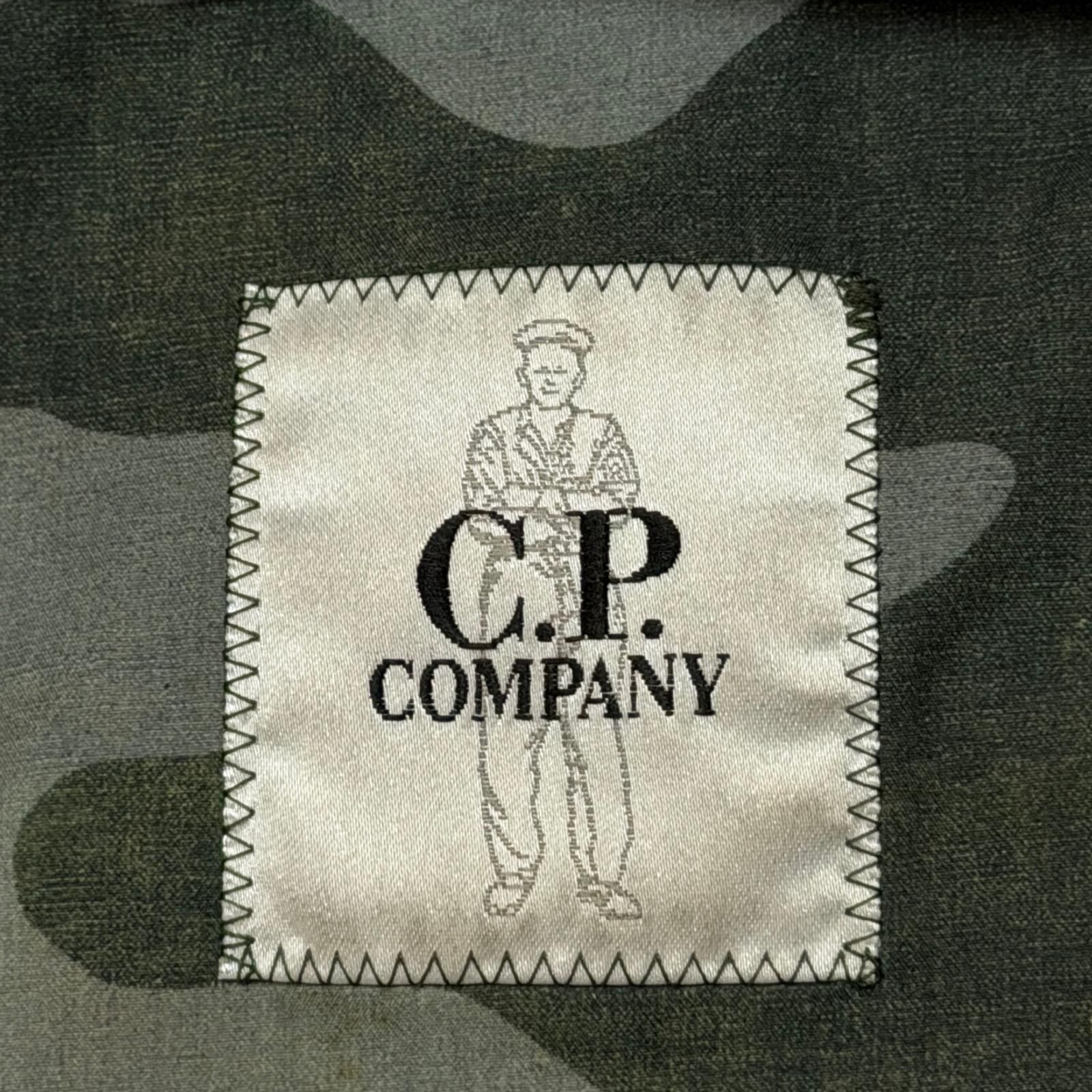 C.P.Company PRO-TEK LENS DETAIL CAMOUFLAGE SHORT JACKET