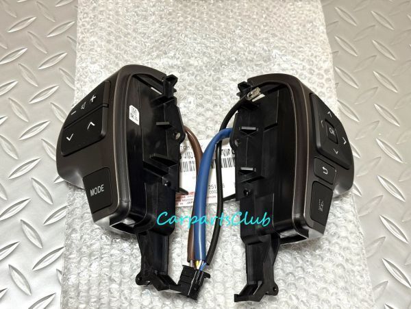 トヨタ 純正品 200系 ハイエース 6/7型 ダークプライム ステアリング