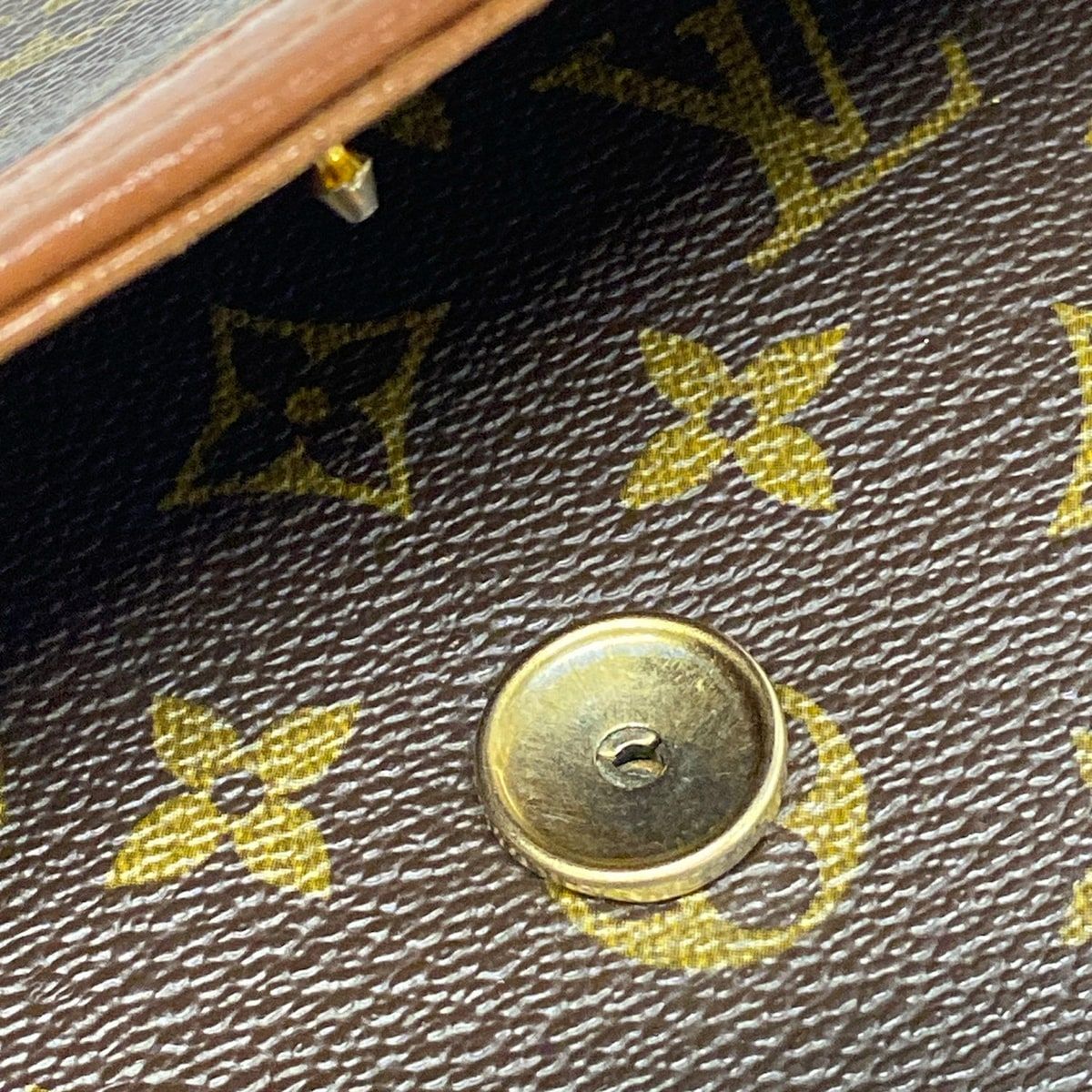 LOUIS VUITTON(ルイヴィトン) クラッチバッグ モノグラム ポシェット