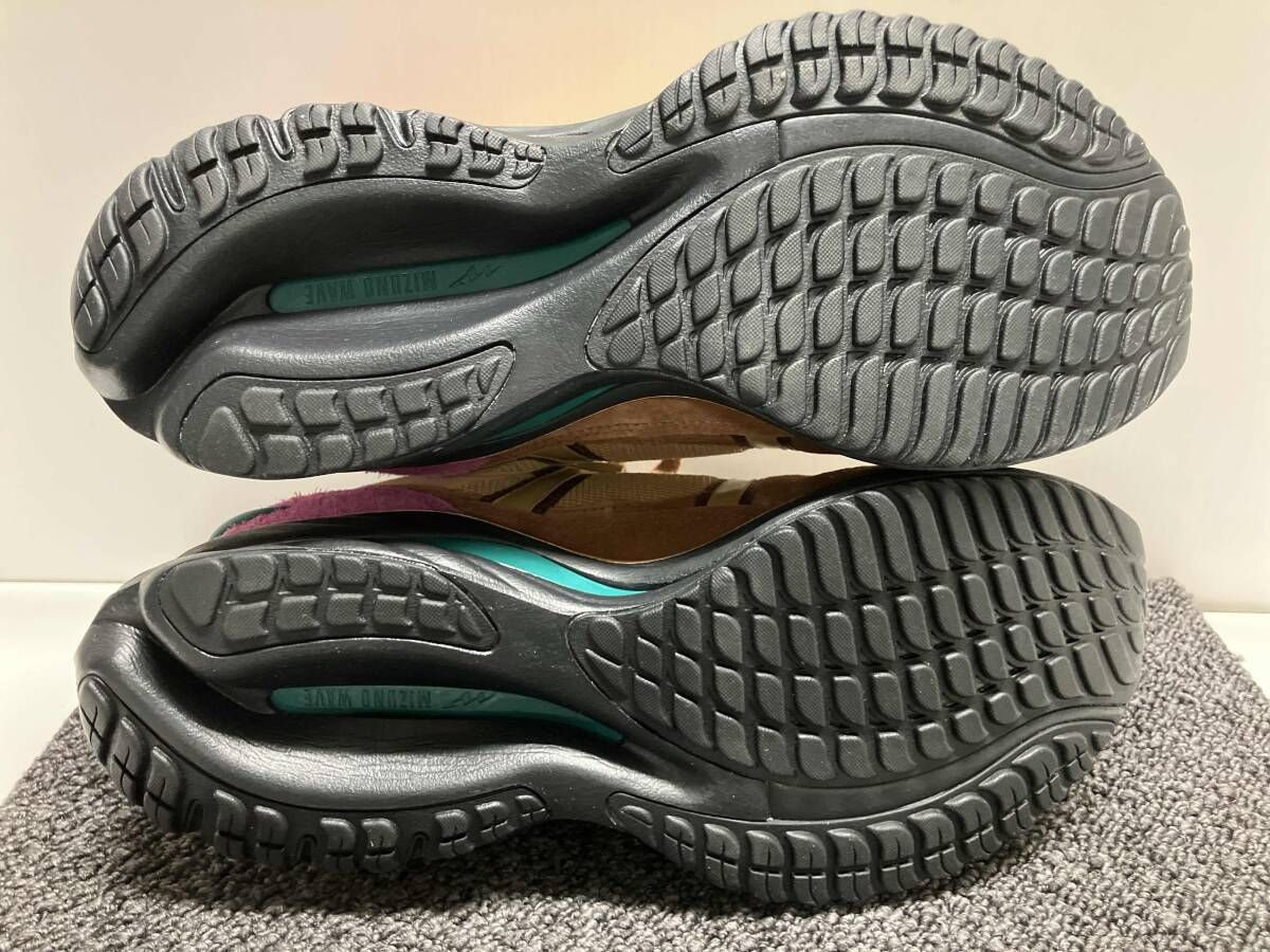 美品 箱付き☆ MIZUNO × DIGAWELミズノ「WAVE RIDER β DIGAWEL」型番 
