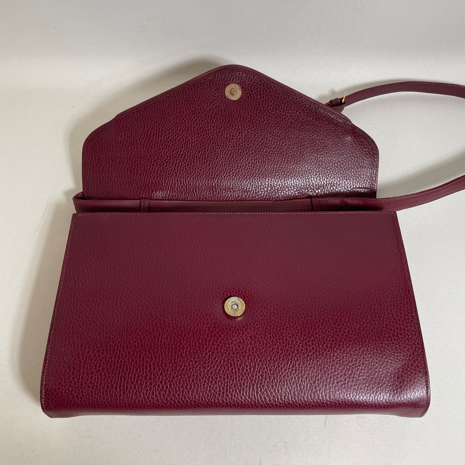 2604-270｜美品｜カルティエ ショルダーバッグ レザー ボルドー - メルカリ